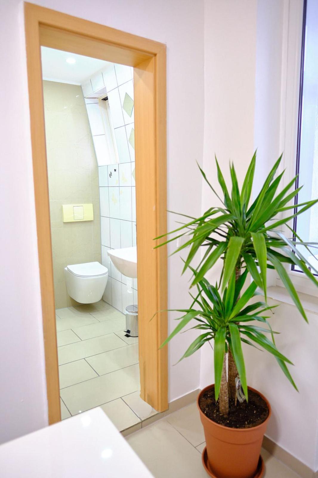 Primetime Suite Fuer 8+Kueche/Wifi Essen Exterior foto